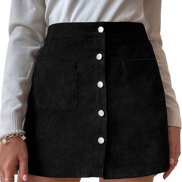 Black Skirt - Picture 2 of 5